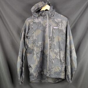 Patagonia Houdini Windbreaker - Lightweight Shell, Dark Woodland Camo, Medium